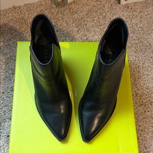 Gianni Bini Black Ankle Booties